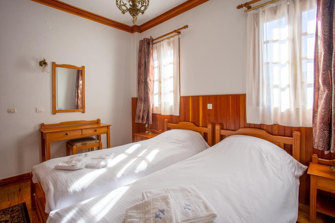 Hotel Adonis Мецово Екстериор снимка