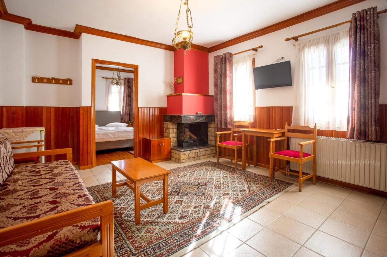 Hotel Adonis Мецово Екстериор снимка