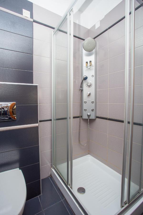 Hotel Adonis Мецово Екстериор снимка